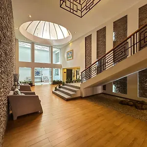 Departamento Quito, Republica Del Salvador Quito