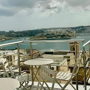 Paulos Βαλέτα