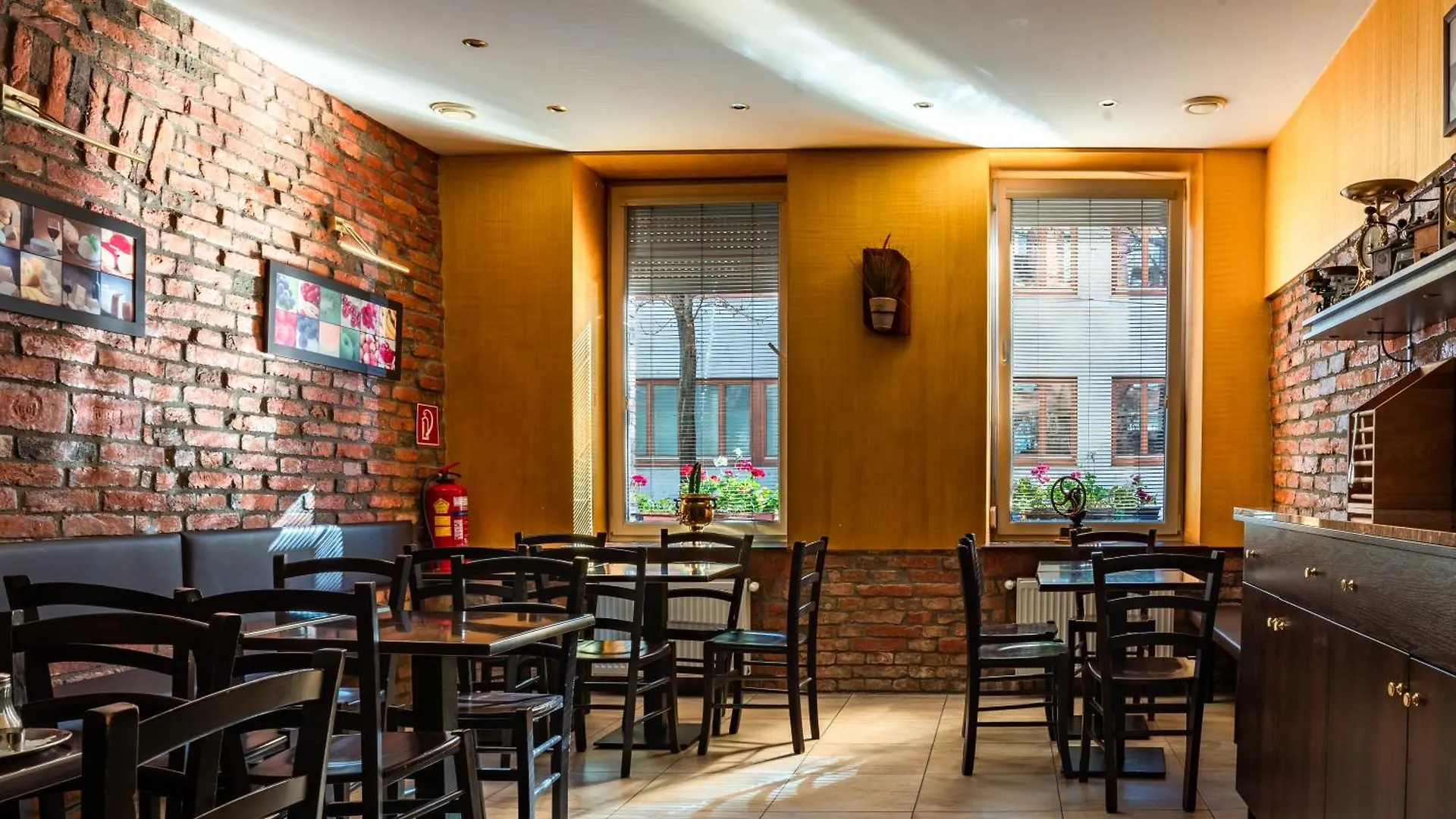 Do Step Inn Home - Hotel & Hostel Viena