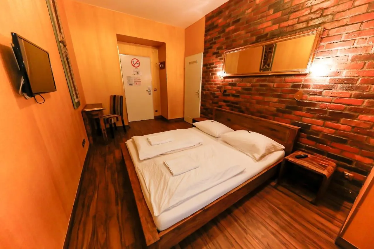 Do Step Inn Home - Hotel & Hostel Vienna