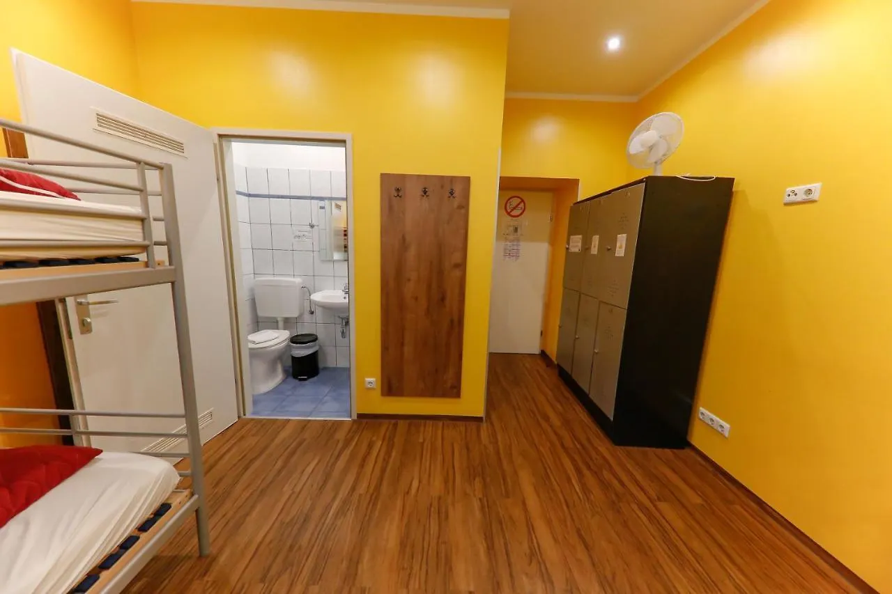 Do Step Inn Home - Hotel & Hostel Vienna