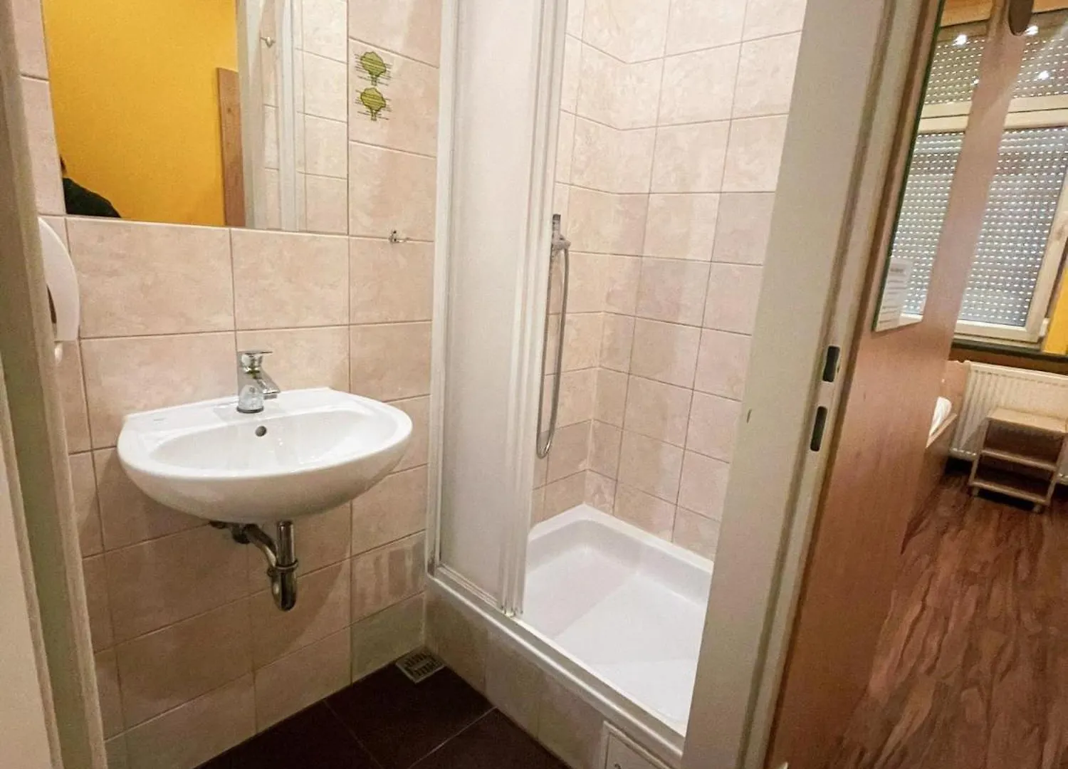 Do Step Inn Home - Hotel & Hostel Vienna
