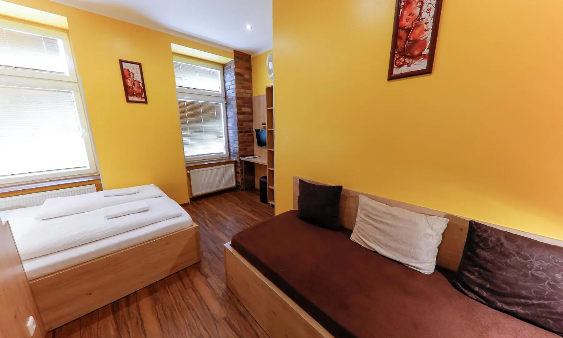 Do Step Inn Home - Hotel & Hostel Vienna 0*,