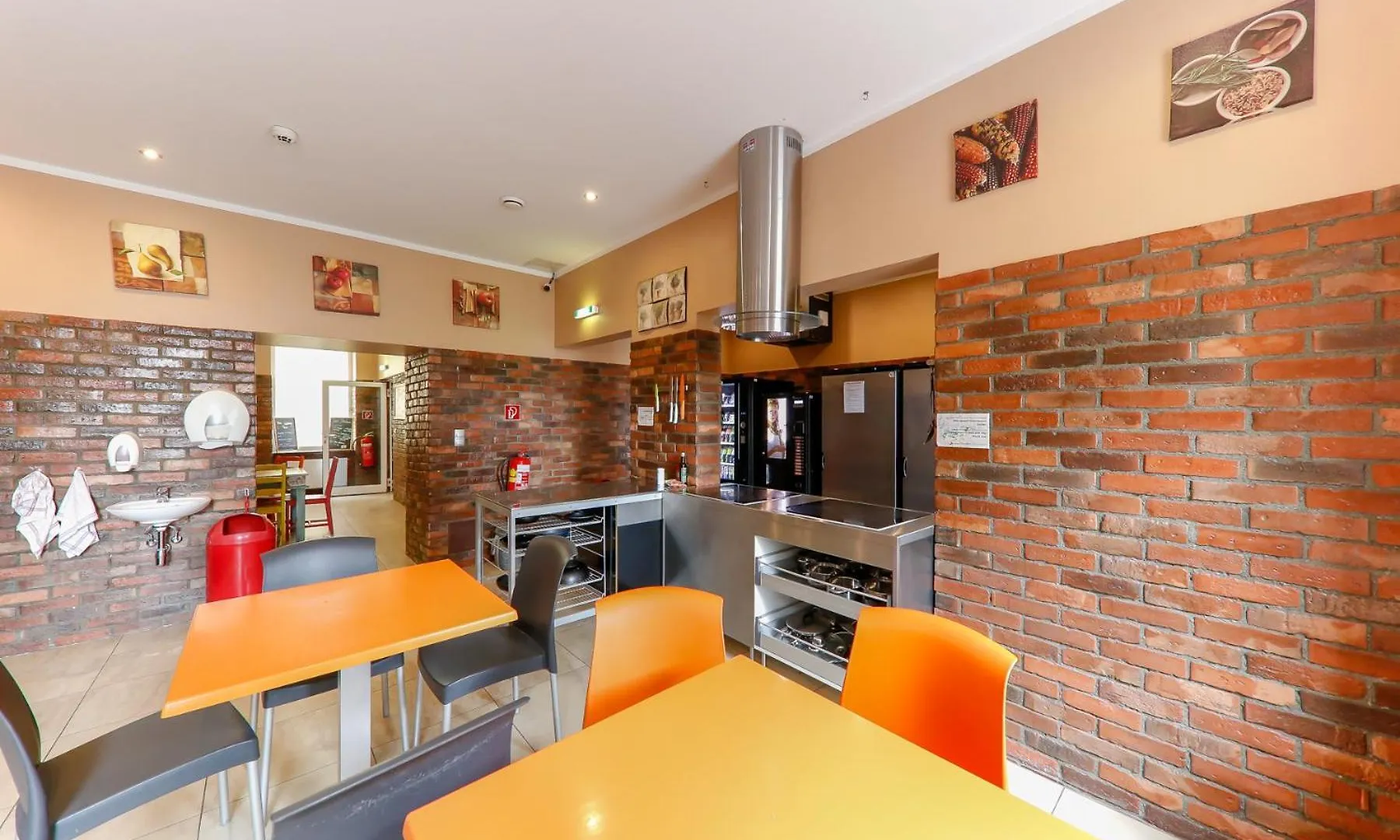 Do Step Inn Home - Hotel & Hostel Vienna