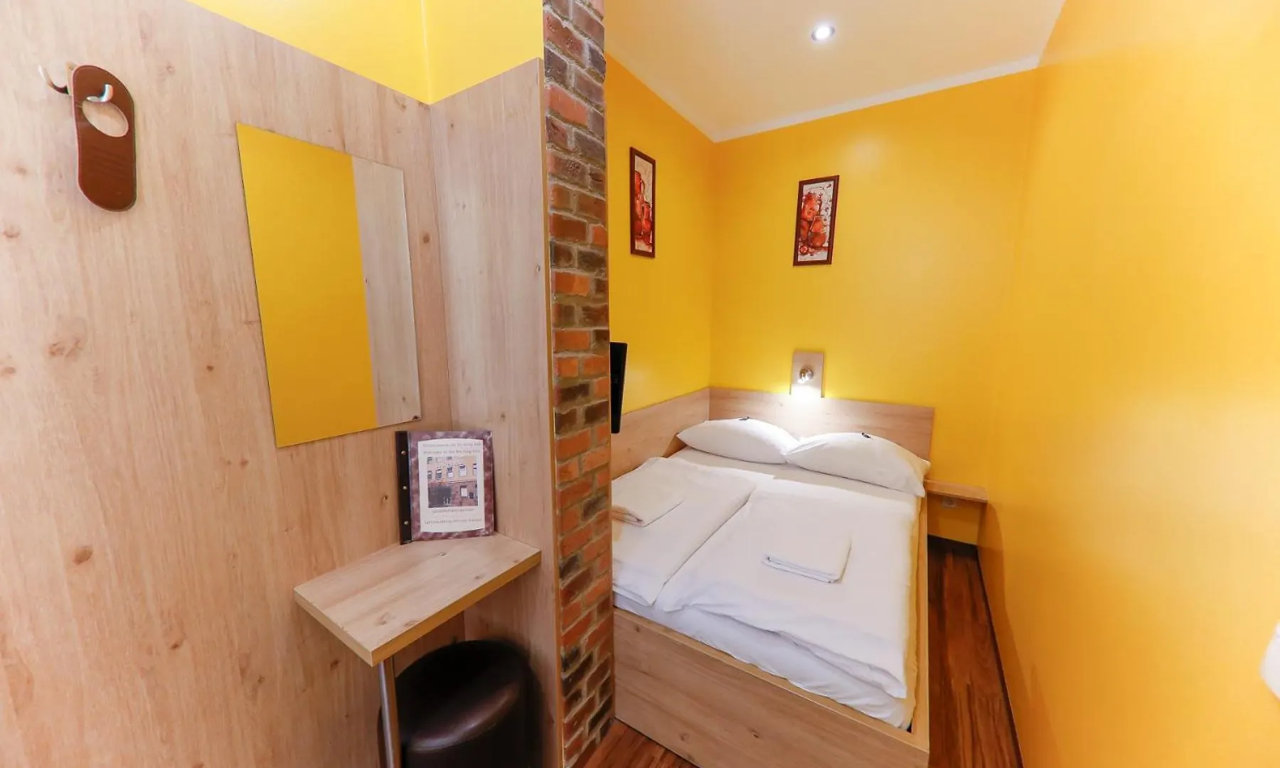 Do Step Inn Home - Hotel & Hostel Vienna 0*,  Austria