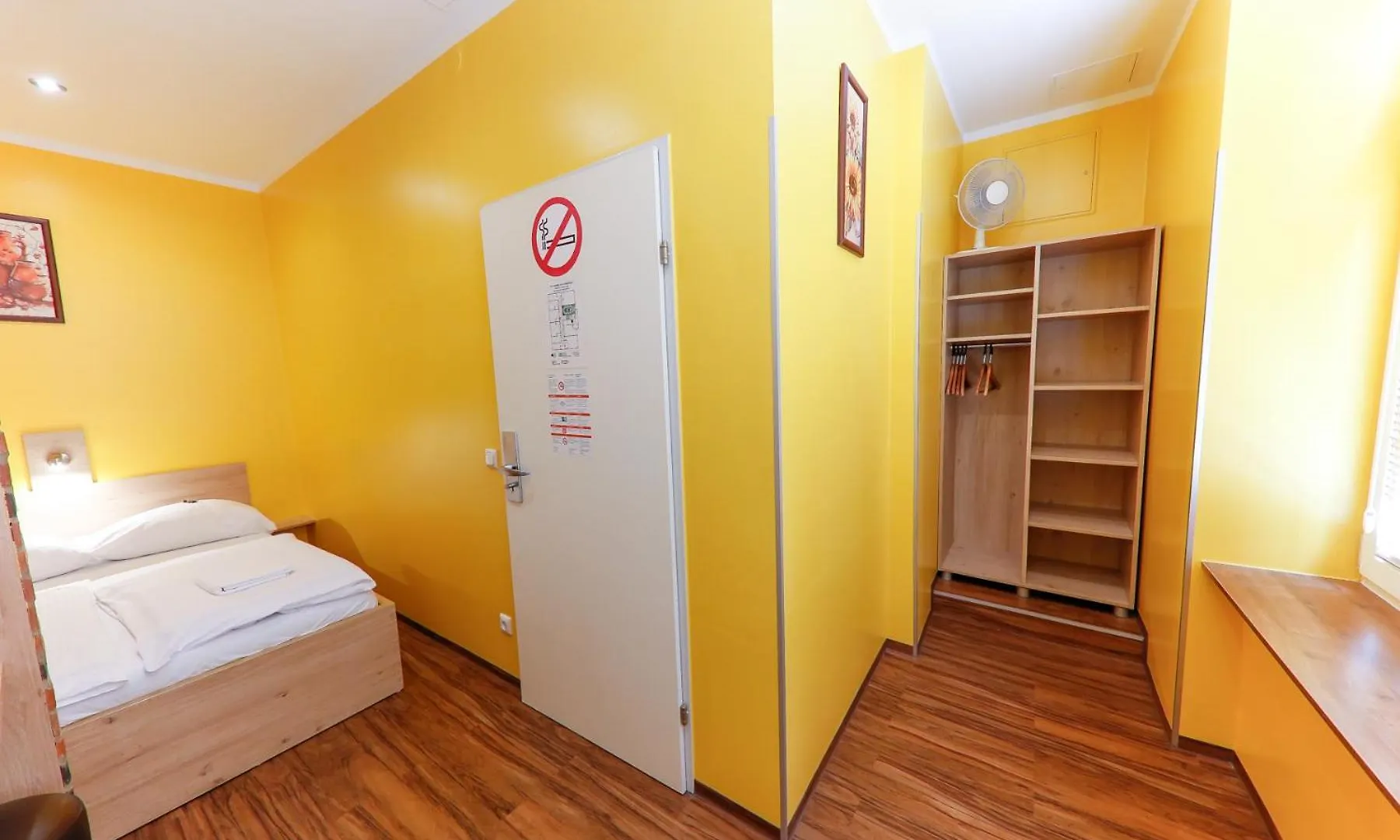 Do Step Inn Home - Hotel & Hostel Vienna 0*,