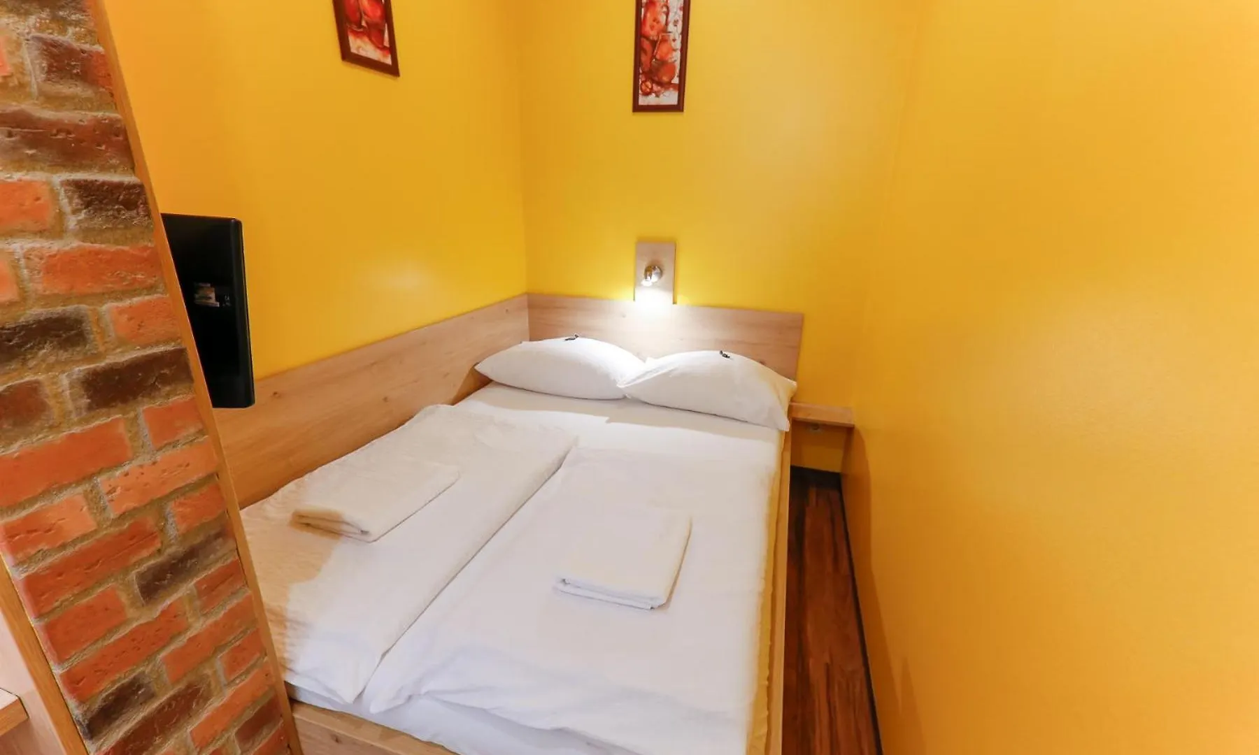 Do Step Inn Home - Hotel & Hostel Vienna
