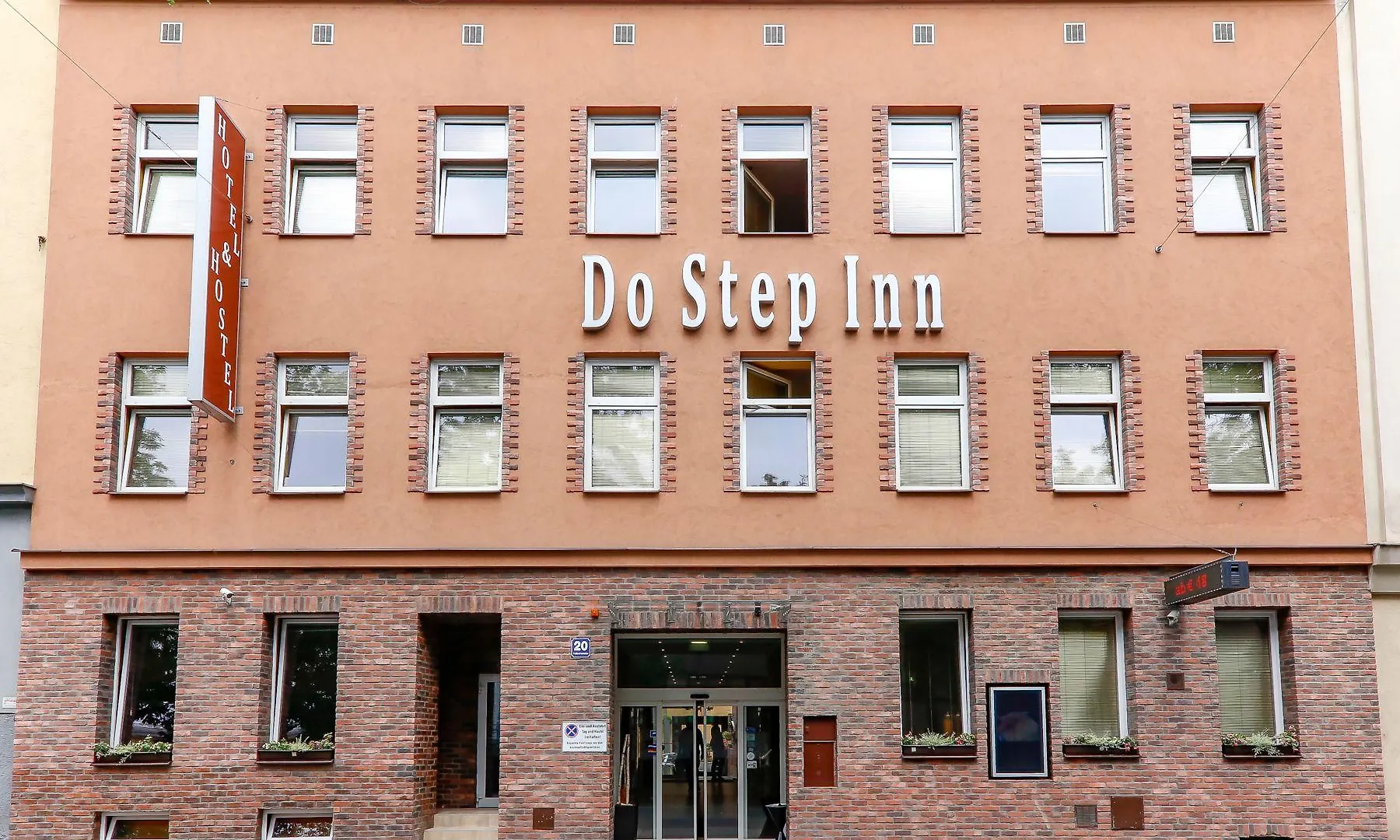 Do Step Inn Home - Hotel & Hostel Wiedeń 0*,
