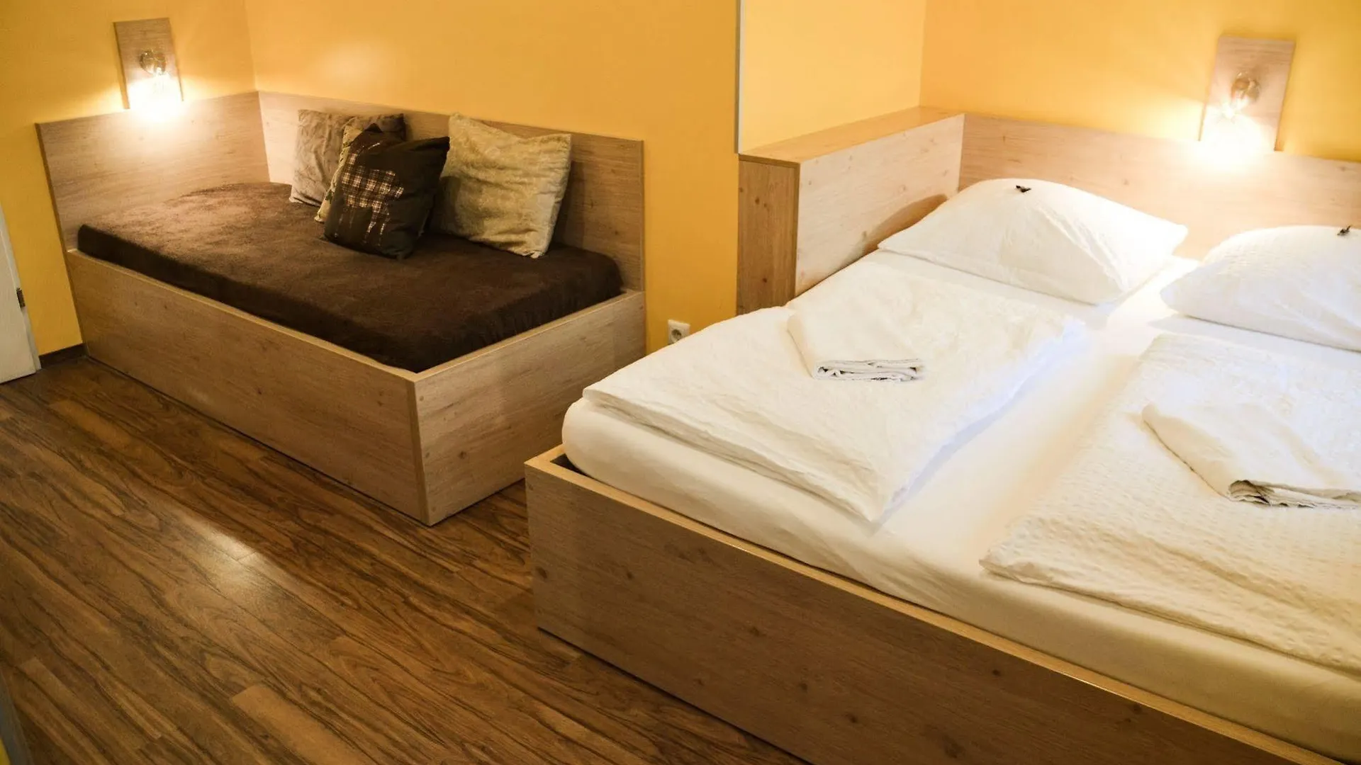Do Step Inn Home - Hotel & Hostel Vienna Austria